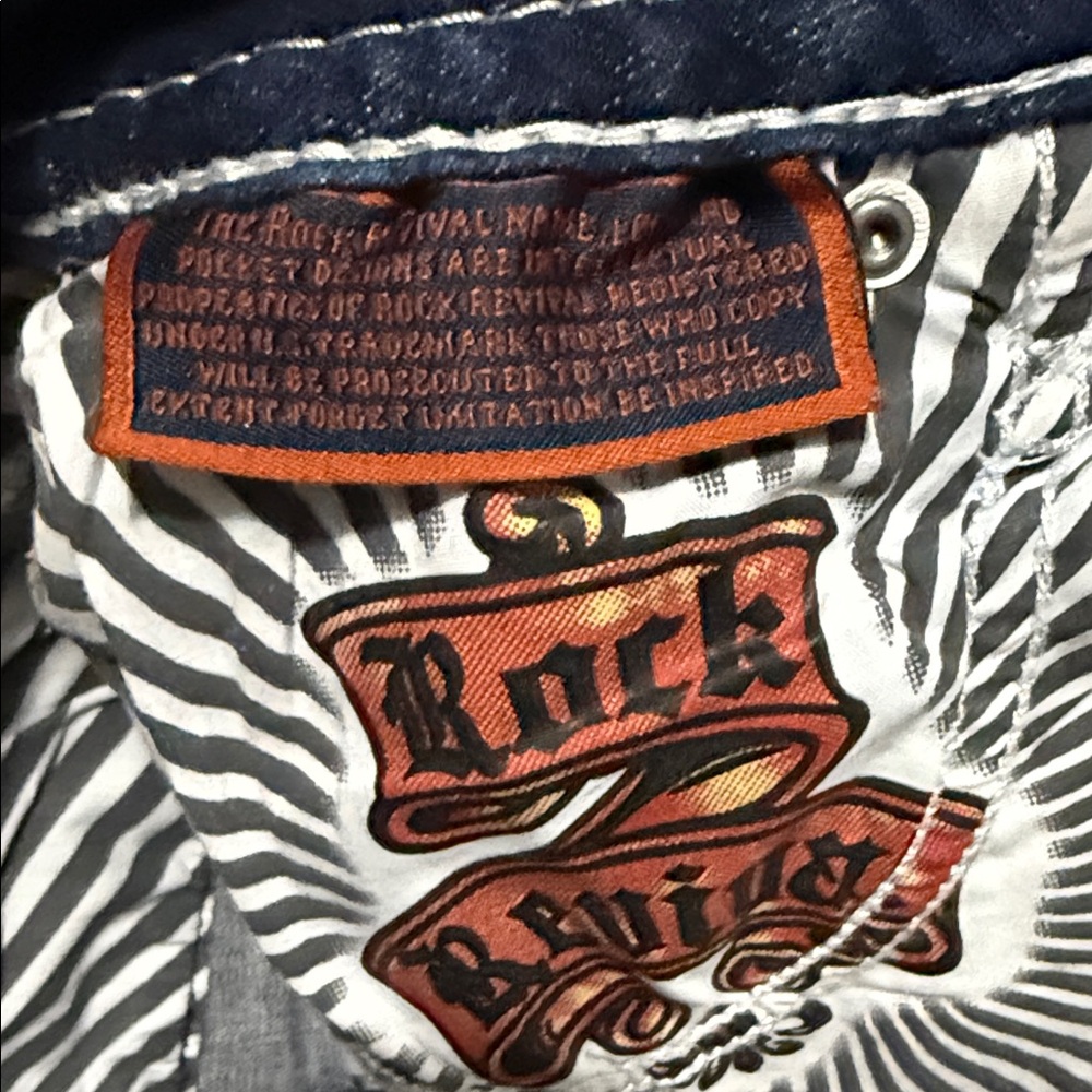 💥 Rock Revival Women's Distressed “Yui” Blue Boot Cut Jeans {27} 30” inseam. 💥 - Picture 16 of 16